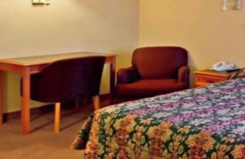 Hesston Hotel | Fairview Inn By OYO Hesston I-135