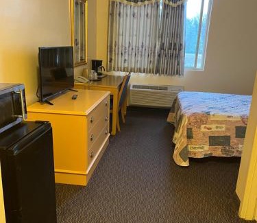 Windham Centre Hotel | Fairview Inn