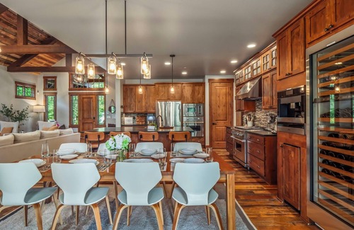 Cle Elum House | Fairway Front Luxury+Free Night Upgrade Spa/Pool/EV