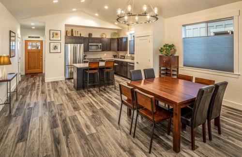 Ponderay House | Fairway Retreat with Hot Tub on the Golf Course