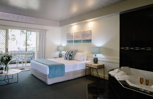 Rosebud Hotel | Fairways Resort