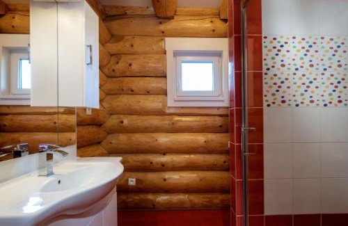 Velky Slavkov House | FAIRYTAIL sk