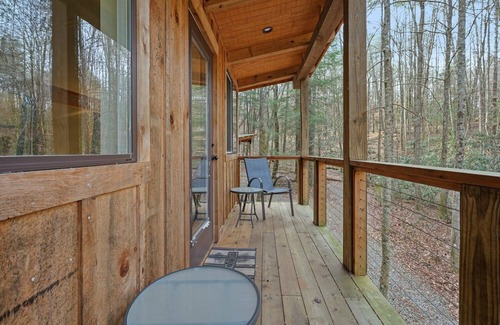 Ellijay Cabin | Fairytale SQUIRREL'S NEST cabin at Mulberry Gap in Ellijay!