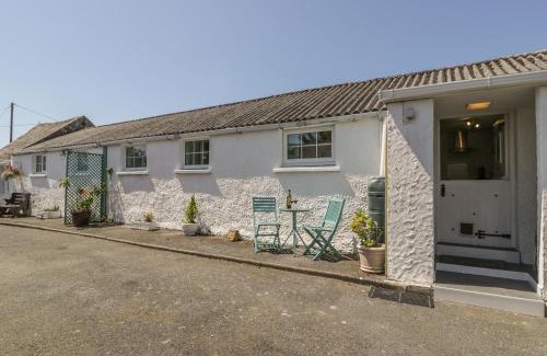 Bryngwran House | Falconers Cottage