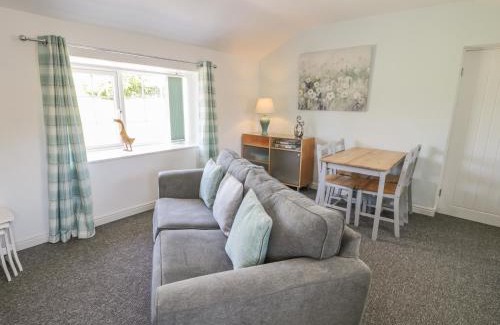 Bryngwran House | Falconers Cottage