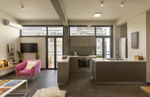 Koukaki Apartment | Falirou66-A rare Lux Artistic Gem opposite EMST