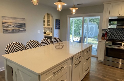 New Buffalo House | Fall 2 nt min Quiet neighborhood Blks to town/beach Grill Fire Pit