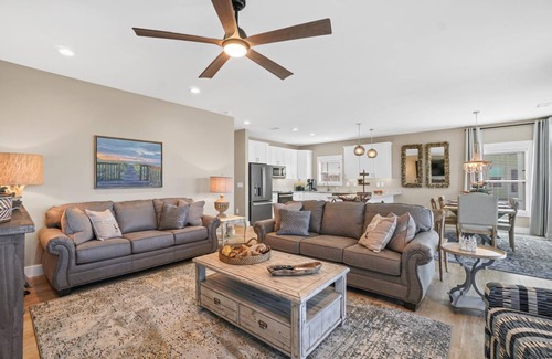 Cape San Blas House | Fall Availability! Deja Blue - The Beach and the Bay! Private Pool! Gulf Views!