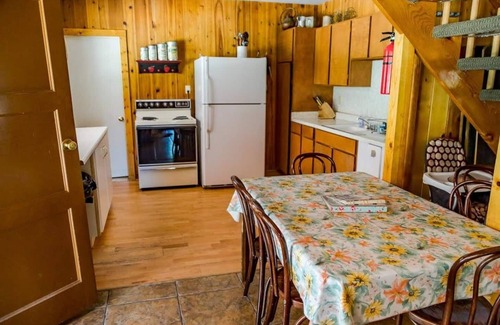 Mammoth Creek Cabin | Fall by the creek is perfect for the family!