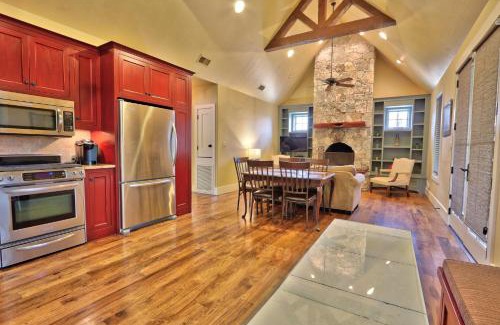 Buda House | Fall Creek Vineyards Wine Country Inn