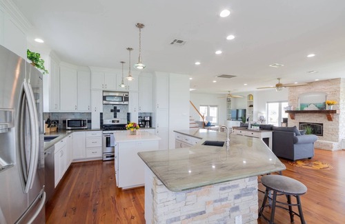 El Lago House | Fall for Galveston 15% Off Your Stay This Season