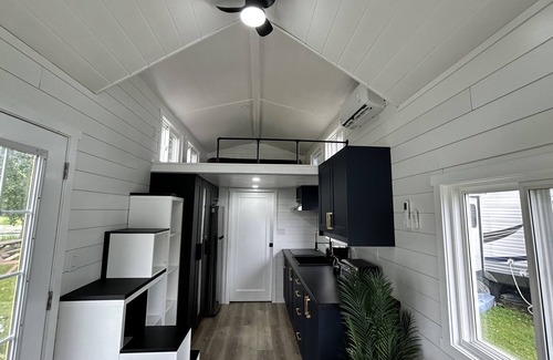 Carrying Place RV Rental | Fall Glamping in Tiny Home!