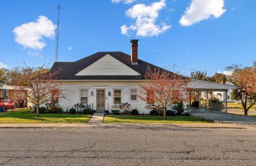 Springfield House | FALL Sale! Bourbon Trail Makers Mark Bardstown and More