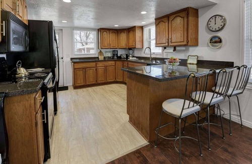 Draper House | Fall Special! 10% off until November 30!