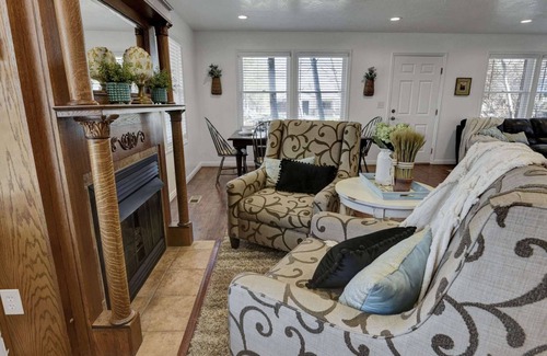 Draper House | Fall Special! 10% off until November 30!