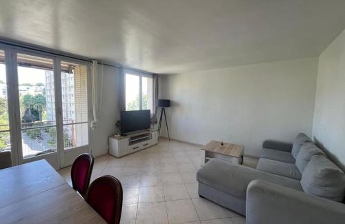 Saint-Sylvestre Apartment | Fallicon - Spacieux T3 dans résidence paisible