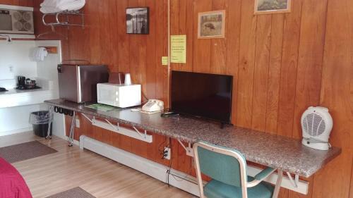 International Falls Hotel | Falls Motel