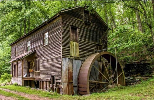 Chatsworth Cabin | Falls View Cabin at Dennis Mill on designated trout stream.n