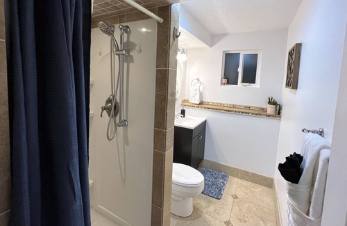 Taylorsville House | Fam & pet friendly next to park