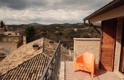 Offida House | Famiglia Scirocco Guest House
