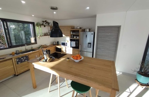 Saint-Vincent-de-Barbeyrargues Villa | Familly home with large pool and garden near Montpellier