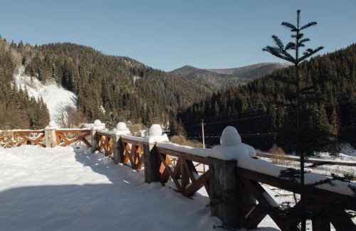 Palyanytsya House | FAMILY еко номери та будинки