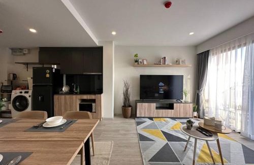 Sathorn Apartment | Family 2Bedrooms 2BR w/Pool/Gym/Wi-fi @Sathorn