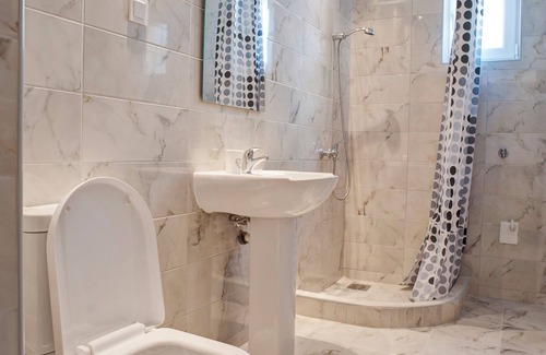 Petrovac Apartment | Family and couple-friendly apartment in Petrovac with the view.