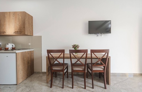Petrovac Apartment | Family and couple-friendly apartment in Petrovac with the sea view