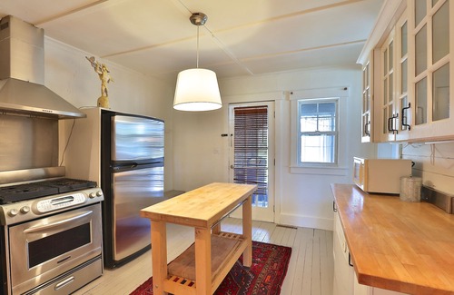 Ayers Cliff House | Family Autumn House in the ❤️ of the Eastern Townships
