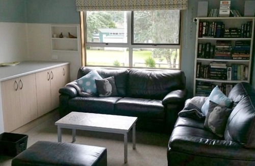 Matapouri House | Family Bach by the Beach