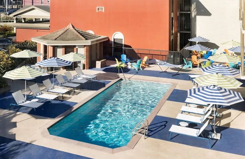 Fisherman's Wharf Hotel | Family Bay View, Two Queens, Caza, Near Chinatown, 2 Relaxing Rooms