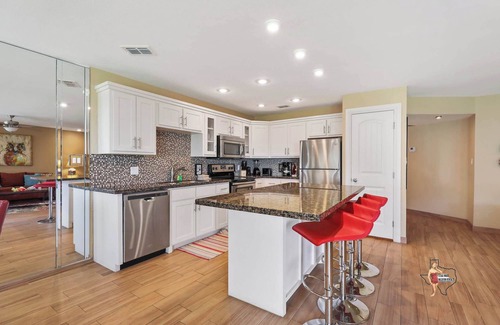 South Padre Island Apartment | Family Beach Condo, Steps to Sand!