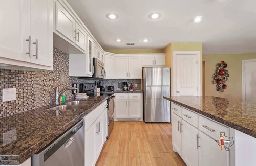 South Padre Island Apartment | Family Beach Condo, Steps to Sand!