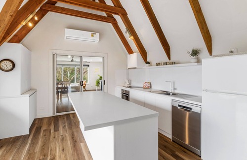 Fairhaven House | Family Beach Pad I 400m Walk to beach