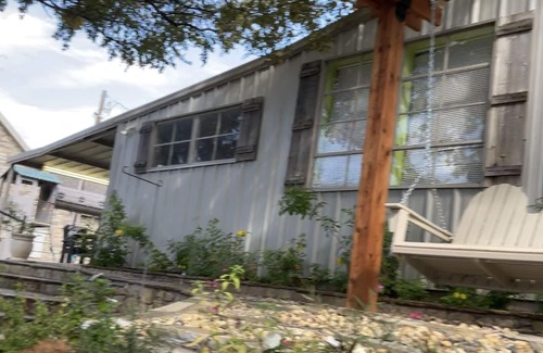 Graford Other | Family Bunkhouse 🚤 Option To Use Next Door Covered Boat Dock If Available 🚤