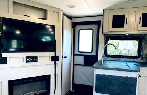 Gore House | Family Camper for 6
