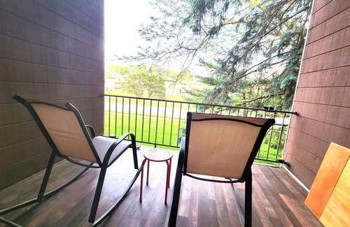 Southwyck Condo | Family Condo minutes from Turnpike, US 23, I75, and Downtown Toledo