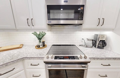 Lambton Shores Cottage | Family Cottage | Games Room | Soft Tub | Bonfire