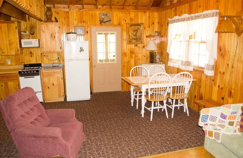 Leeds Cottage | Family Cottage On Androscoggin Lake