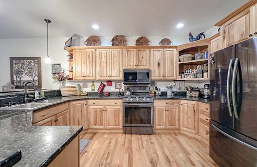 Lakeside House | Family Entertainment near Flathead & Glacier. Theater, Arcade, Billiards & Poker