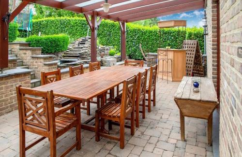 Hamoir Villa | Family Escape with Pool