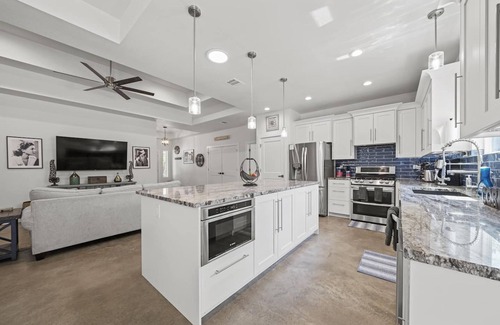 Wimberley Apartment | Family/event Retreat Sleeps 28 Amenities Galore