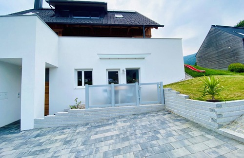 Altmuenster Apartment | Family-friendly - with terrace and mountain view!