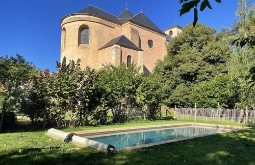 Sainte-Alvere House | Family house in a village with swimming pool in Périgord, sleeps 12