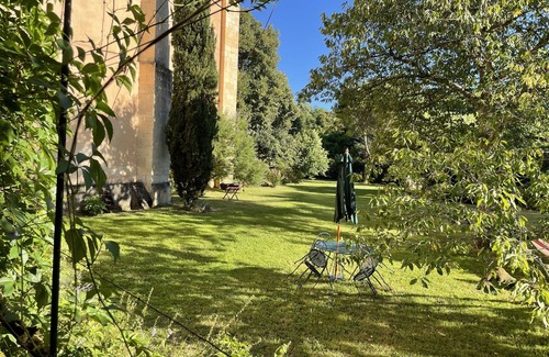 Sainte-Alvere House | Family house in a village with swimming pool in Périgord, sleeps 12