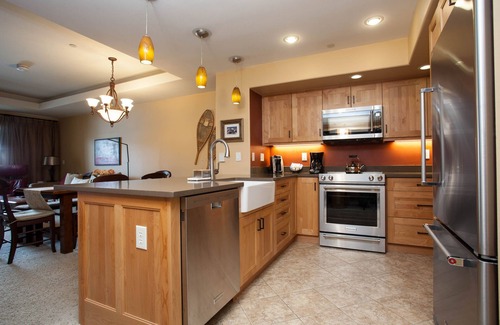 Steamboat Springs Condo | Family-friendly getaway w/creekside view & BBQ plus shared pool - near gondola