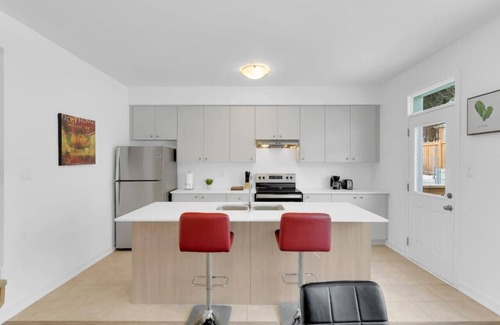 East Gwillimbury House | Family-Friendly: Spacious Getaway