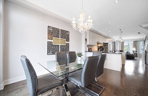 Lakeview House | Family-Friendly 3BR Mississauga Home w/Parking
