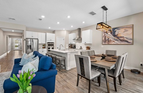 Riverview House | Family-Friendly 5BR Home with Pool, Movie Room, and Modern Amenities in Riverview